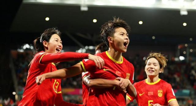 精英女足备战国际高峰赛，全力以赴谋胜利的简单介绍