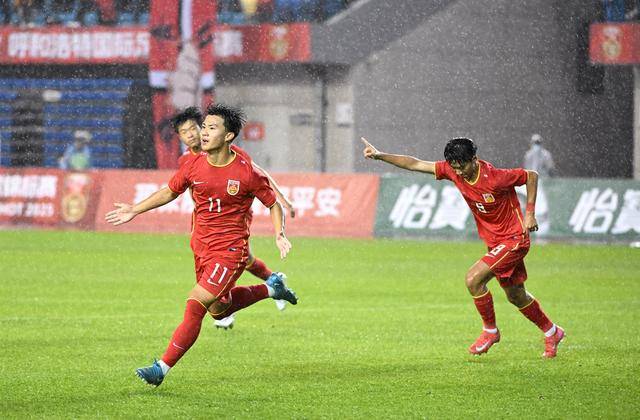 包含中国足球的未来！U16邝兆镭惊艳世界，韩媒：他或改变亚洲格局！的词条