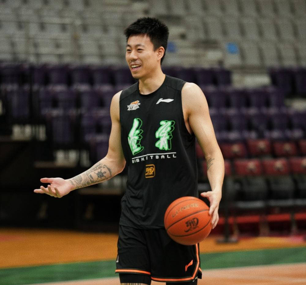 天博体育-张镇麟陈旧性伤病复发离开国家队返回俱乐部康复